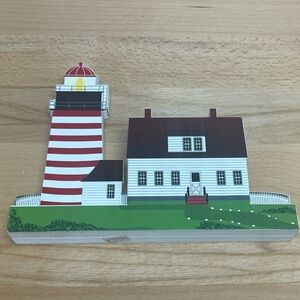 Sheila’s West Quoddy Head Lighthouse, Maine. PLH04 1996. Wood Collectable.